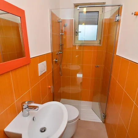 Holiday home Mina Con Giardino A